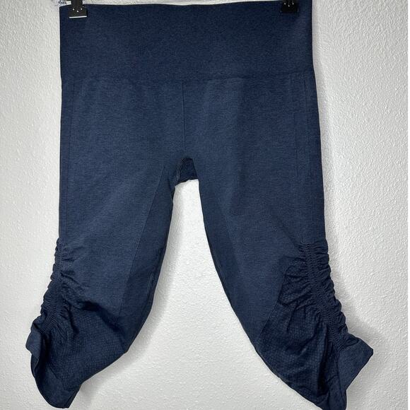 Lululemon In The FLow Slate Blue Gray Side Ruche Crop Yoga Pant 8 - Picture 11 of 12